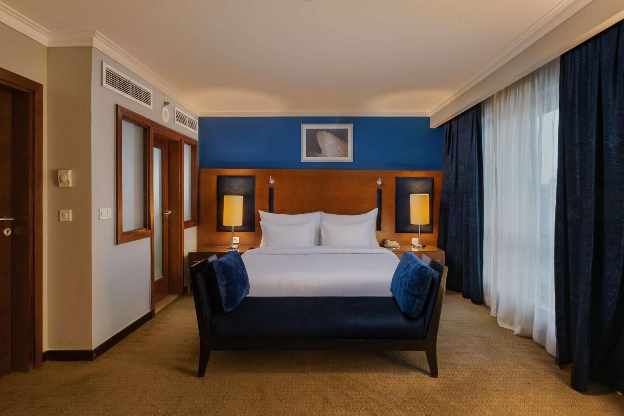 Radisson Blu Hotel, Cairo Heliopolis Esterno foto